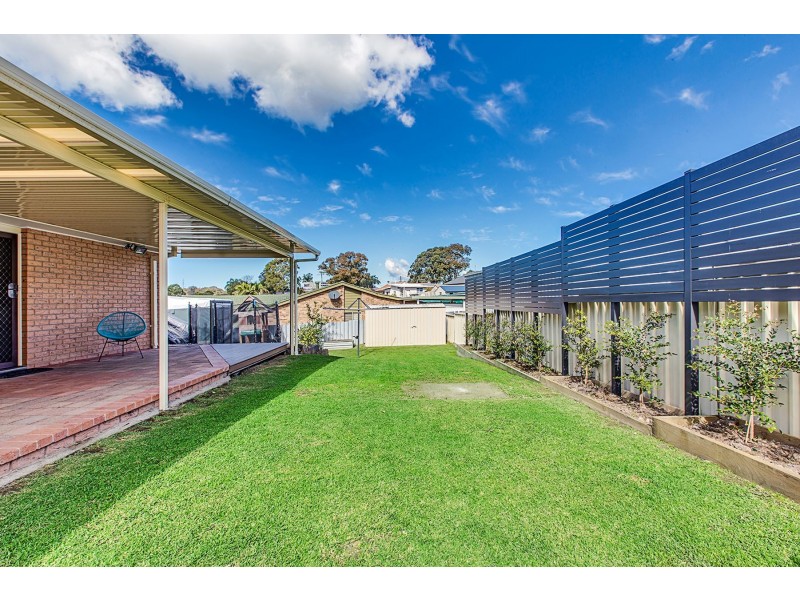 30 Calverton Crescent, Belmont North NSW 2280