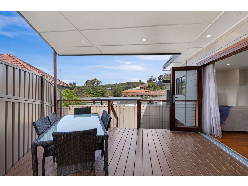 15 Davies Parade, Mount Hutton NSW 2290