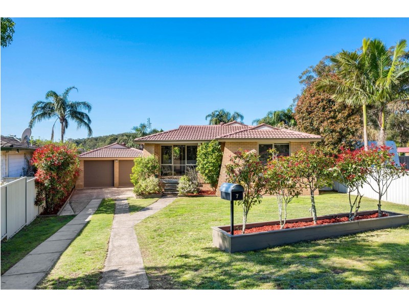 7 Ramsbury Close, Warners Bay NSW 2282
