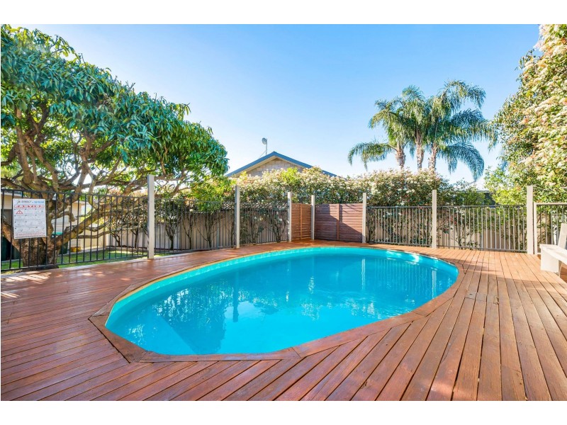7 Ramsbury Close, Warners Bay NSW 2282