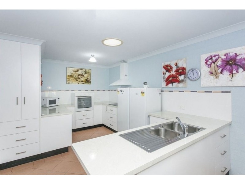 1/33 Benjamin Lee Drive, Raymond Terrace NSW 2324