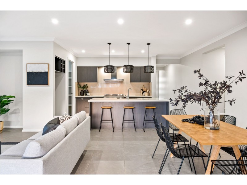 8 Scorpius Ridge, Cameron Park NSW 2285