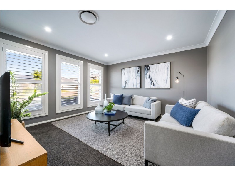8 Scorpius Ridge, Cameron Park NSW 2285