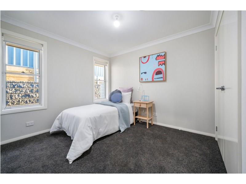 8 Scorpius Ridge, Cameron Park NSW 2285