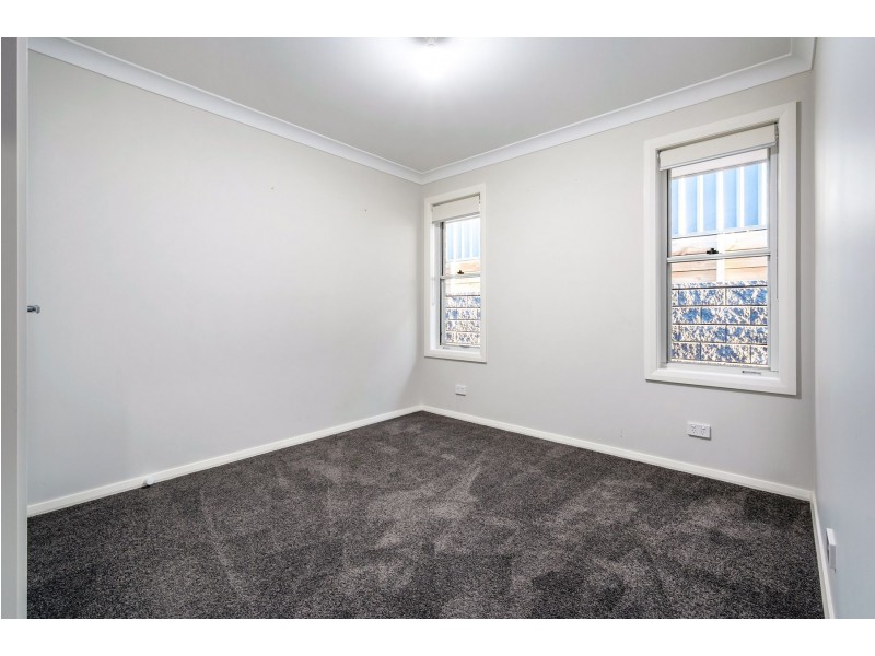 8 Scorpius Ridge, Cameron Park NSW 2285