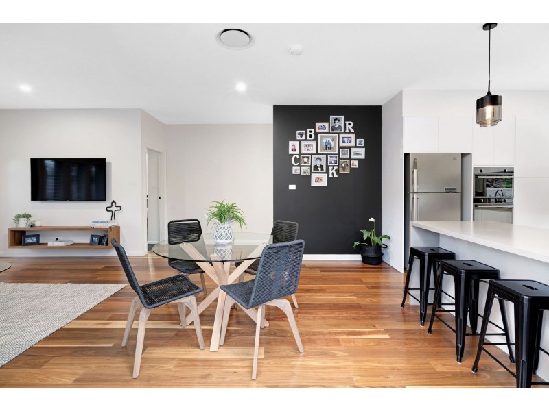 25 Linden Avenue, Eleebana NSW 2282