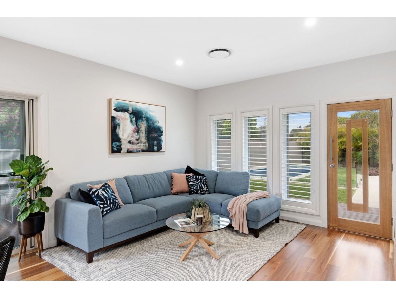 25 Linden Avenue, Eleebana NSW 2282