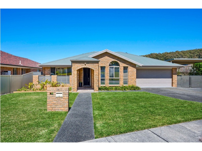 39 Green Point Drive, Belmont NSW 2280