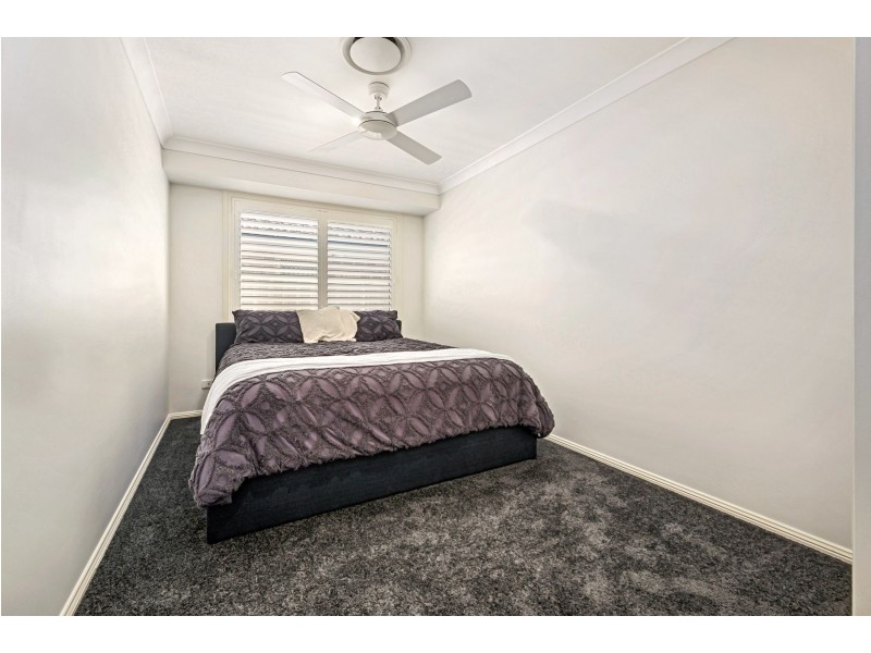 39 Green Point Drive, Belmont NSW 2280