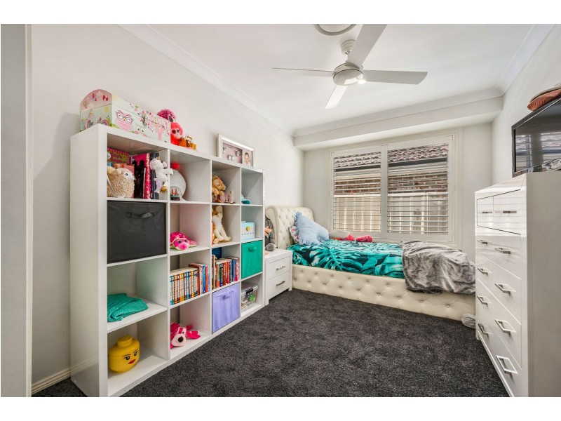 39 Green Point Drive, Belmont NSW 2280