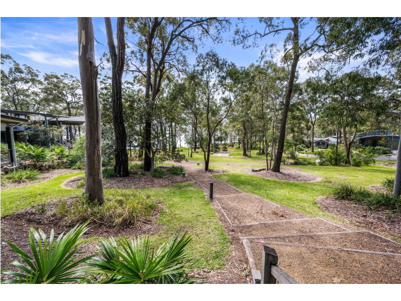 4 Seagrass Row, Murrays Beach NSW 2281