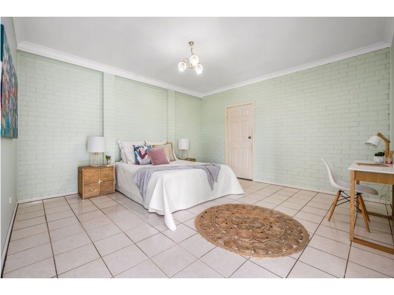 5 Simpson Street, Valentine NSW 2280