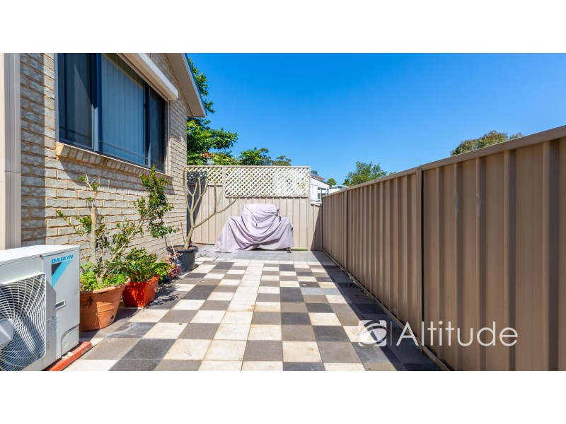 4/12 Hillsborough Road, Charlestown NSW 2290