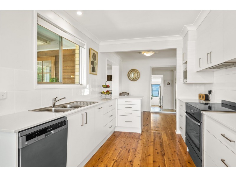 3 Chartley Street, Warners Bay NSW 2282