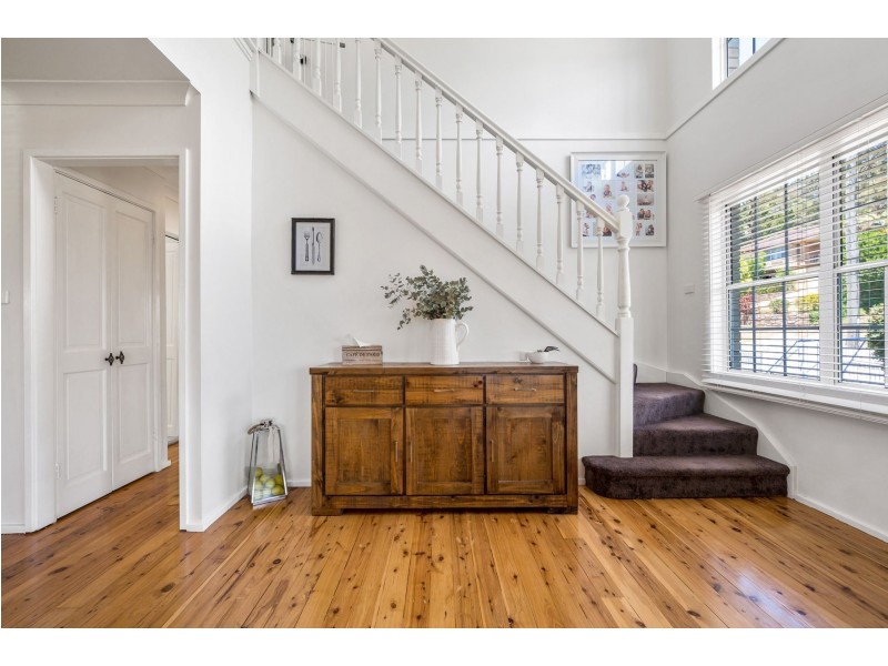 3 Chartley Street, Warners Bay NSW 2282