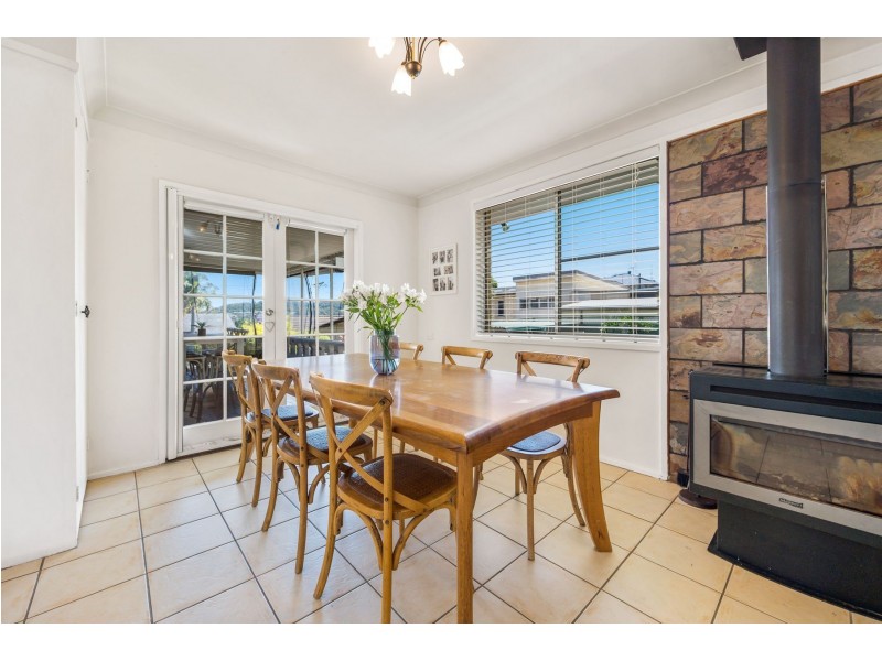 3 Chartley Street, Warners Bay NSW 2282