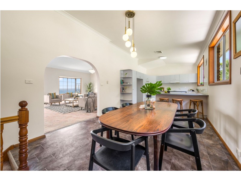 23 Cinnabar Close, Caves Beach NSW 2281