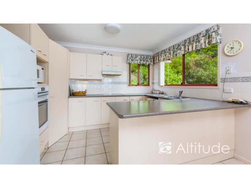 2/1 Robey Crescent, Coal Point NSW 2283