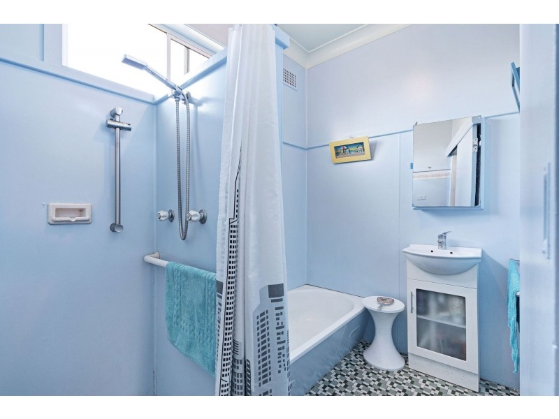 130 Medcalf Street, Warners Bay NSW 2282