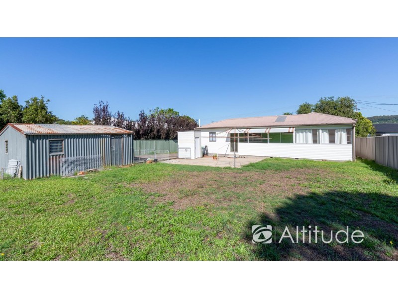 28 Bonarius Street, Warners Bay NSW 2282