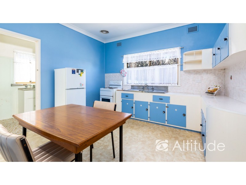 28 Bonarius Street, Warners Bay NSW 2282