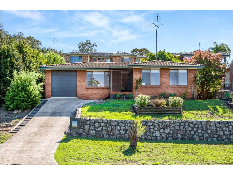 4 Taranaki Place, Macquarie Hills NSW 2285