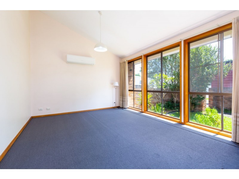 1/18 Dilkera Avenue, Valentine NSW 2280