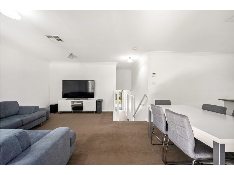 1/8 Merrivale Road, Mount Hutton NSW 2290