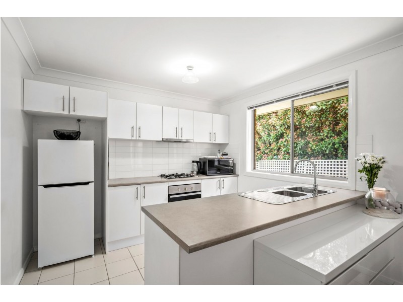 1/8 Merrivale Road, Mount Hutton NSW 2290