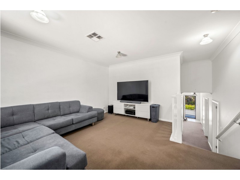 1/8 Merrivale Road, Mount Hutton NSW 2290