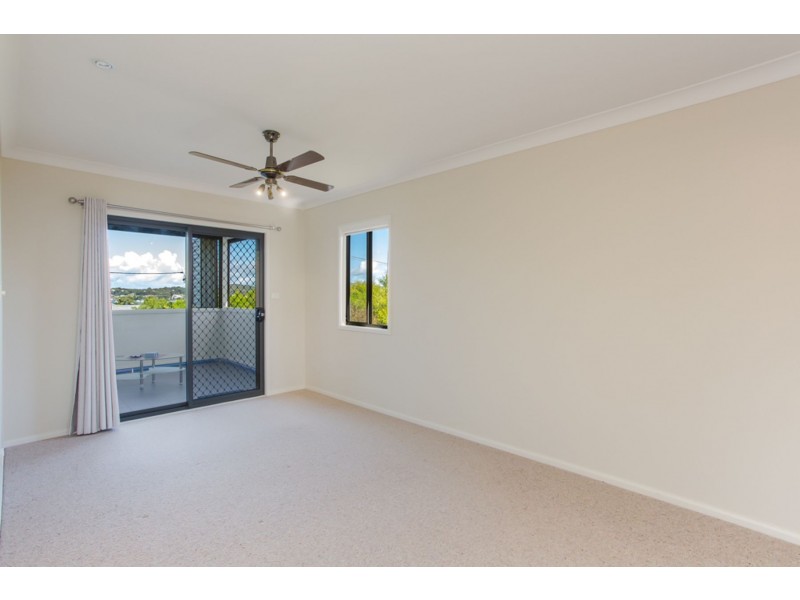 43 Middle Point Road, Bolton Point NSW 2283