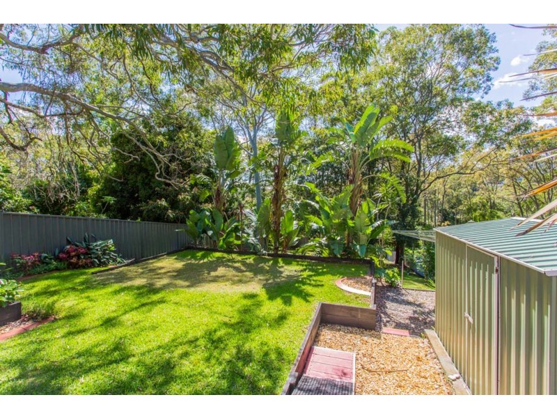 43 Middle Point Road, Bolton Point NSW 2283