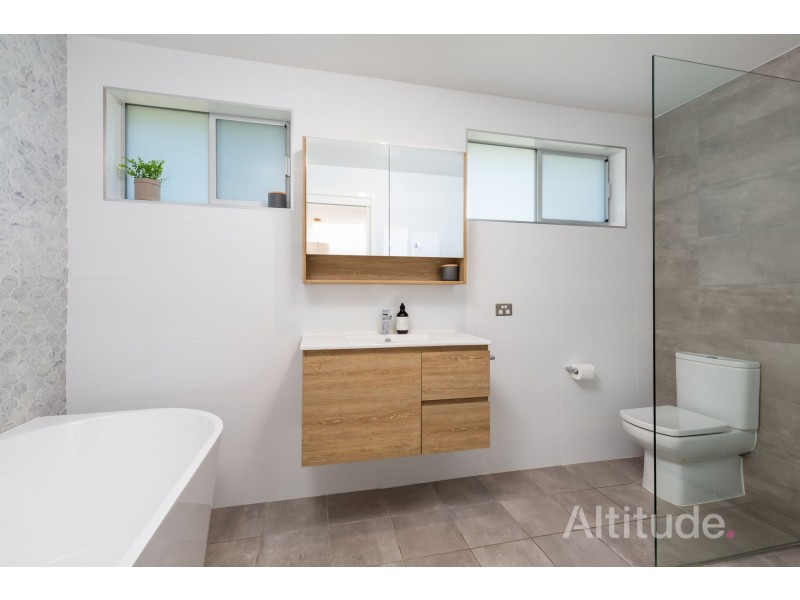 66 Alhambra Avenue, Macquarie Hills NSW 2285