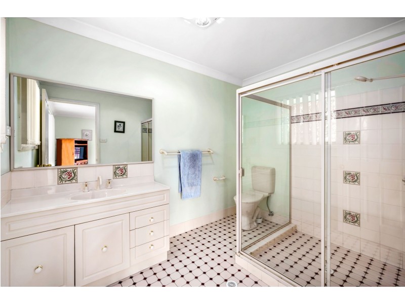 43 Delaware Drive, Macquarie Hills NSW 2285