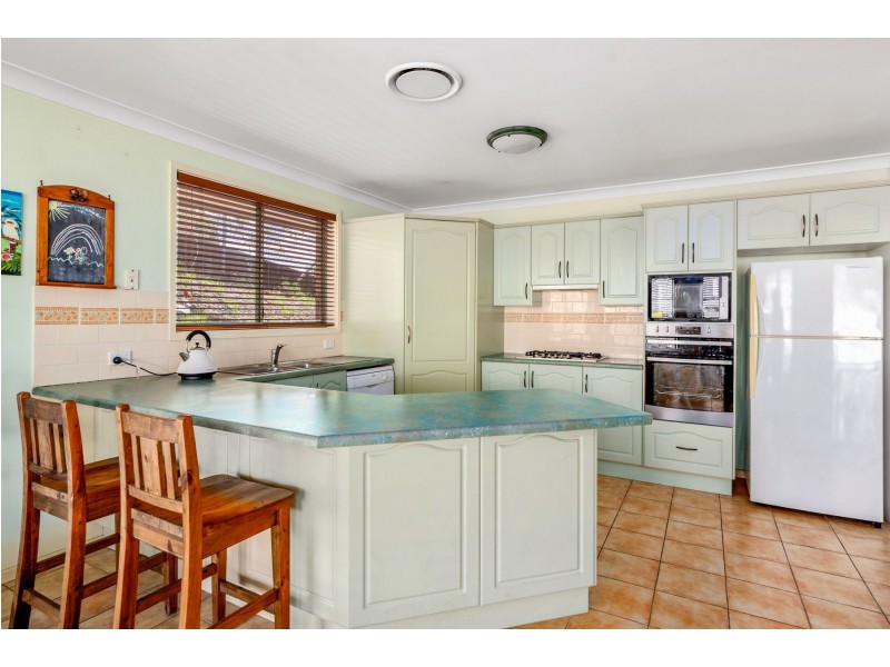 43 Delaware Drive, Macquarie Hills NSW 2285