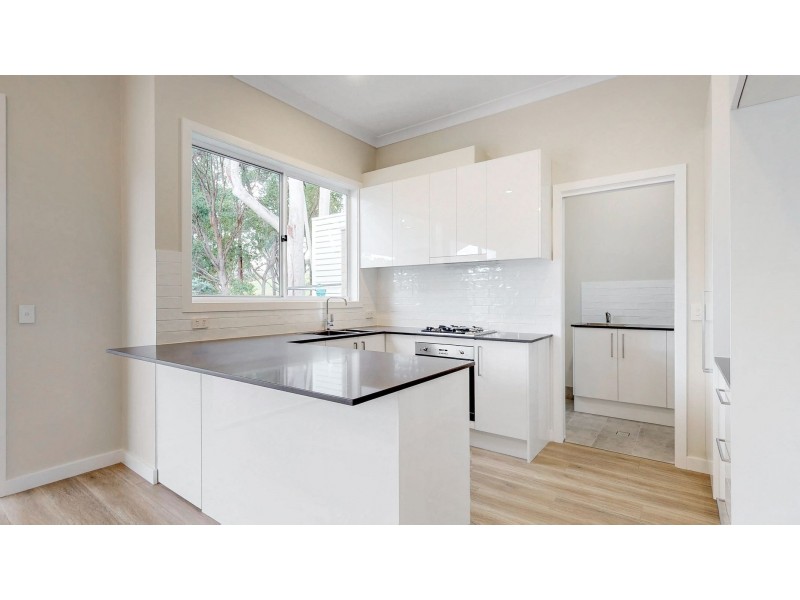 4/7 Clayton Crescent, Kotara NSW 2289