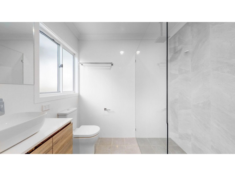 4/7 Clayton Crescent, Kotara NSW 2289