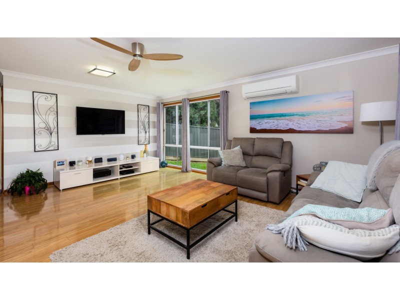 11 Blaxland Road, Macquarie Hills NSW 2285