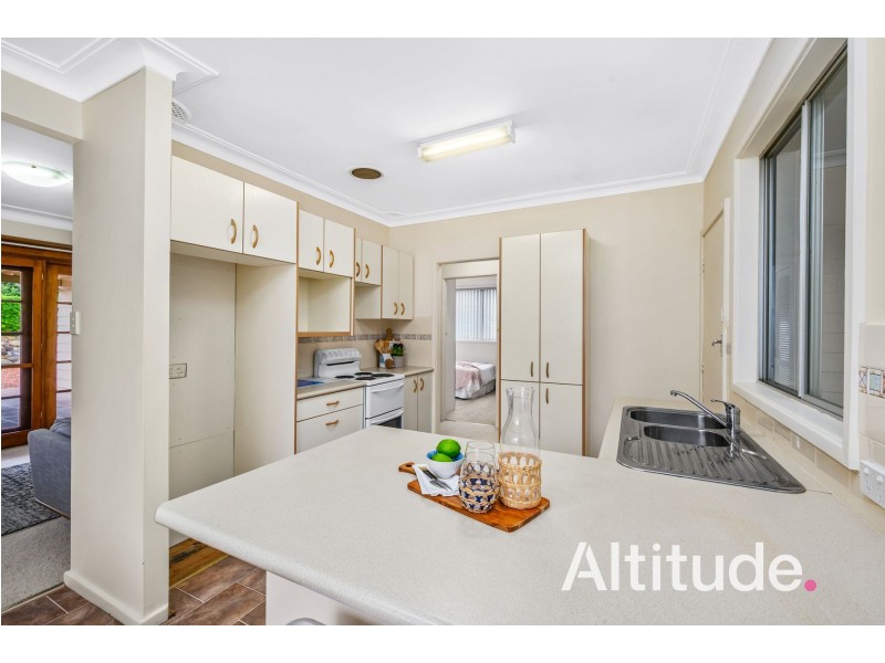 18 Lawson Road, Macquarie Hills NSW 2285