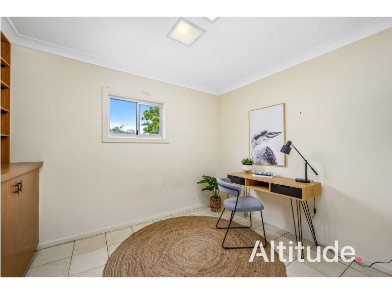 18 Lawson Road, Macquarie Hills NSW 2285