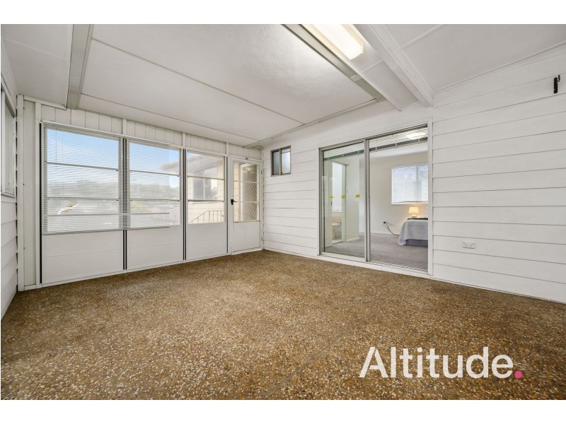 18 Lawson Road, Macquarie Hills NSW 2285