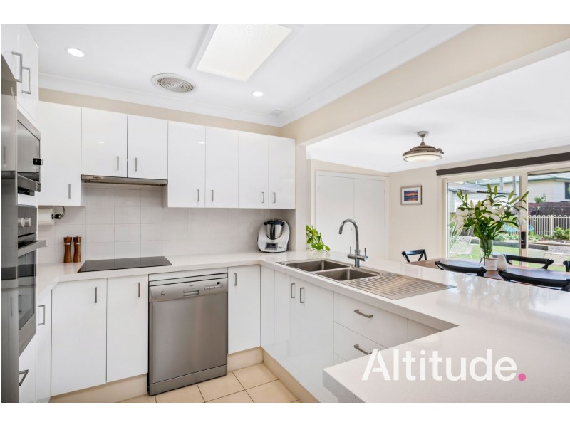 4 Monterey Avenue, Macquarie Hills NSW 2285