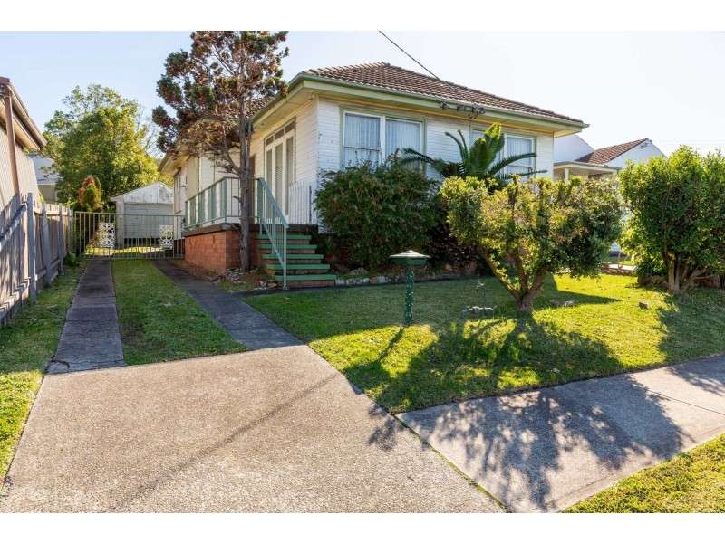 85 Medcalf Street, Warners Bay NSW 2282