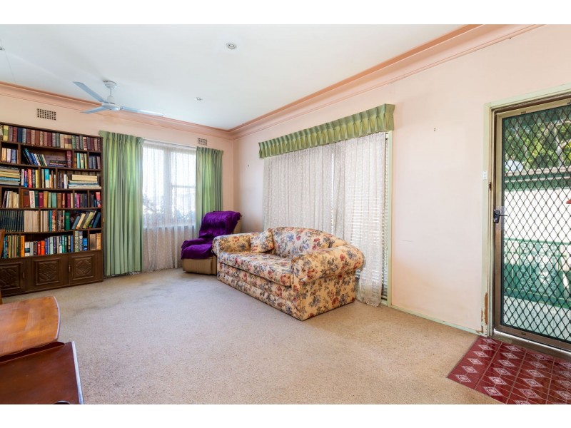 85 Medcalf Street, Warners Bay NSW 2282