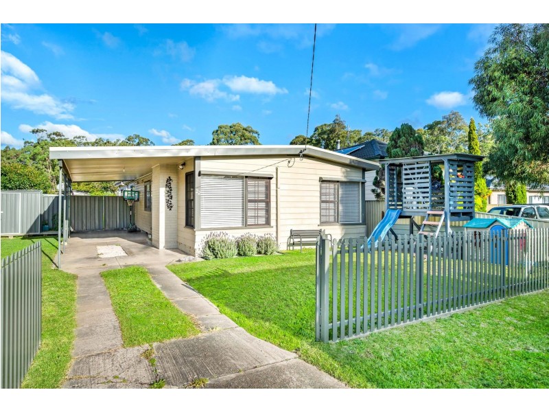 22 Boston Close, Cardiff NSW 2285