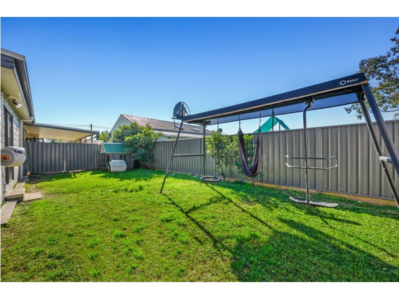 22 Boston Close, Cardiff NSW 2285