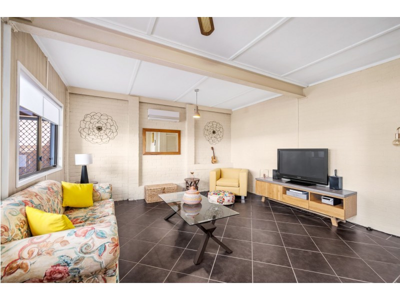 27 Alhambra Avenue, Macquarie Hills NSW 2285