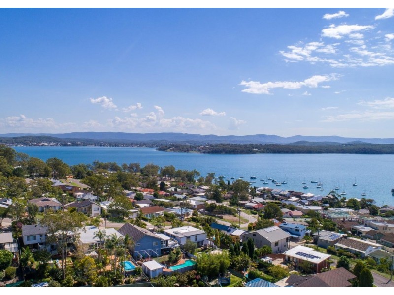 137 Andrew Road, Valentine NSW 2280