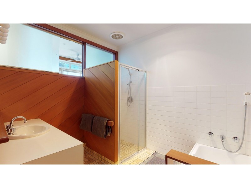 137 Andrew Road, Valentine NSW 2280