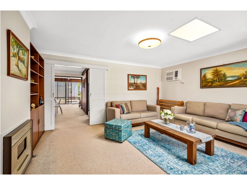 3 Lois Crescent, Cardiff NSW 2285